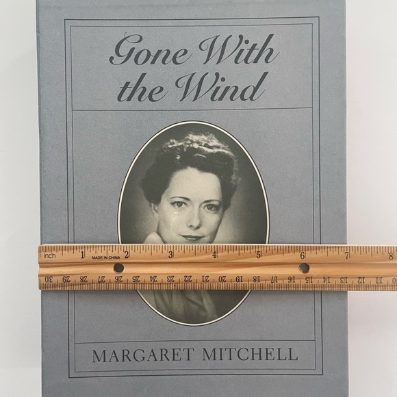 Gone With The Wind 50th Anniversary Edition Book with Slipcase - Picture 12 of 13